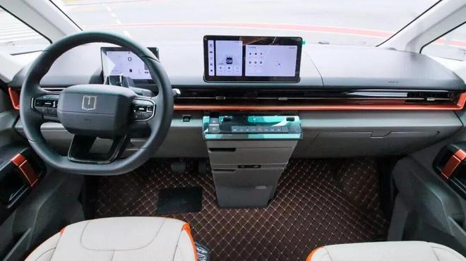 28亮相成都房车展经典商务风布局瓦力棋牌吉利纯电房车来了11月(图8) 28亮相成都房车展经典商务风布局瓦力棋牌吉利纯电房车来了11月(图8)