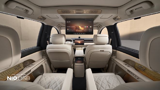 改衣帽间3亿中产傻眼了瓦力棋牌游戏蔚来新车爆(图4)